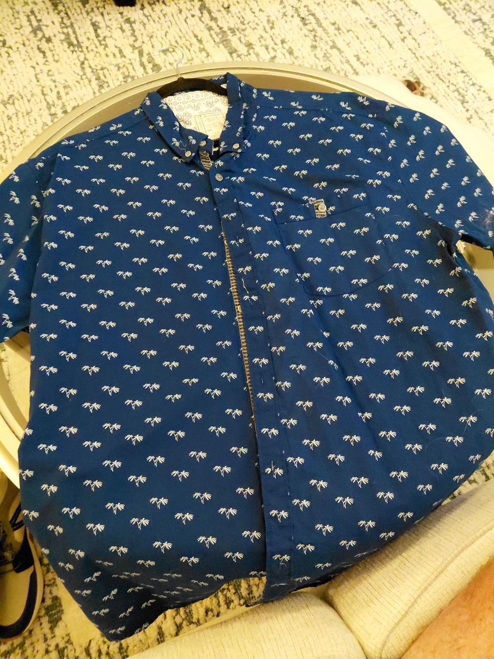 Alexander Julian Men's Navy Blue Short-Sleeve Button-Down with White Palm Print